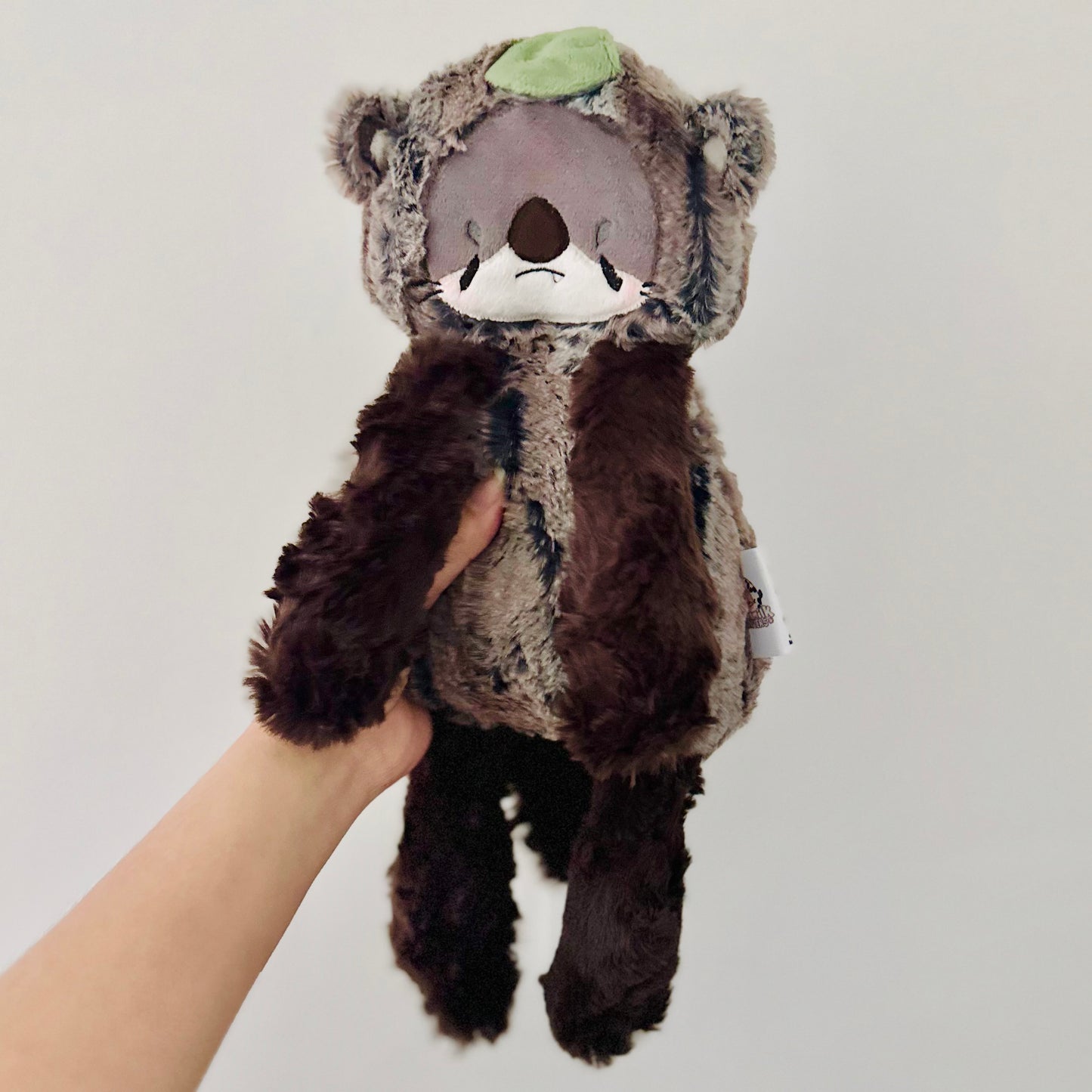 🧢 Oleander, The Stern Father Otter