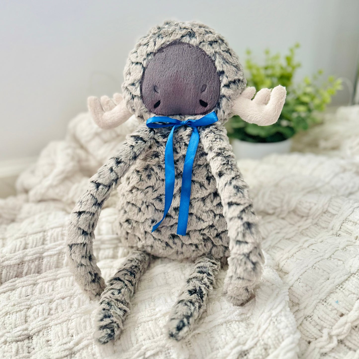 🛘 Montague, the Moon Rock WhimWalker [OOAK]